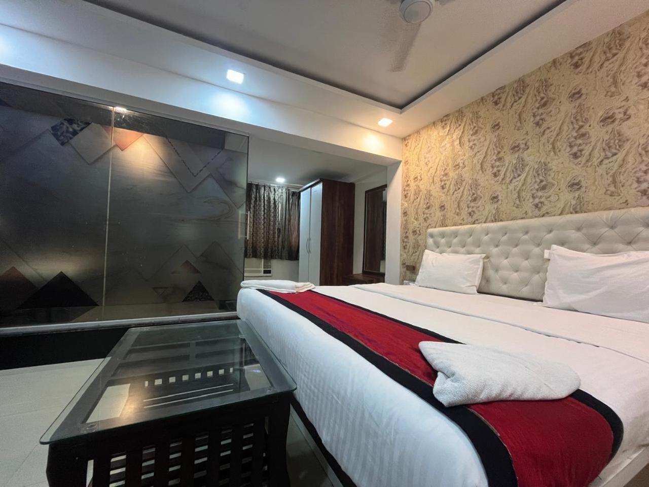 Arsh Executive Inn Dive Εξωτερικό φωτογραφία