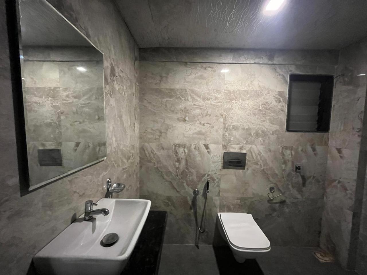 Arsh Executive Inn Dive Εξωτερικό φωτογραφία