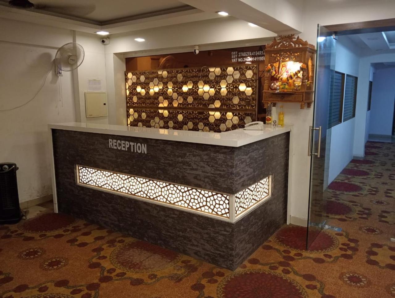 Arsh Executive Inn Dive Εξωτερικό φωτογραφία